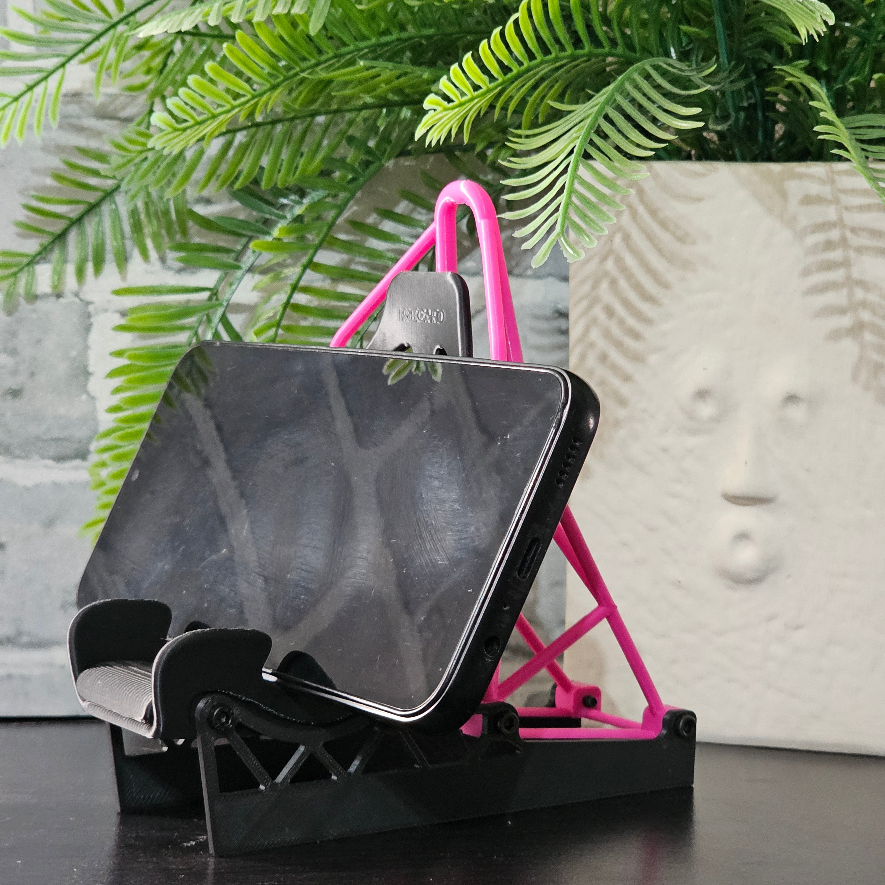 Racing Seat Mobile Holder