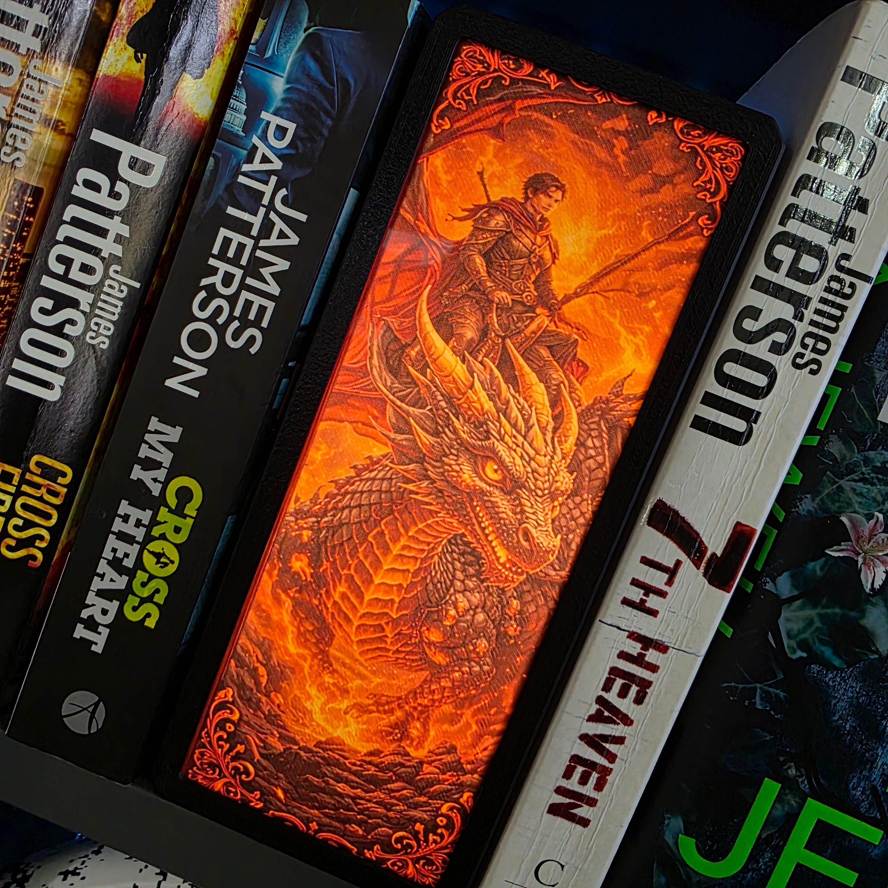 Fantasy Dragon LED Book Nooks