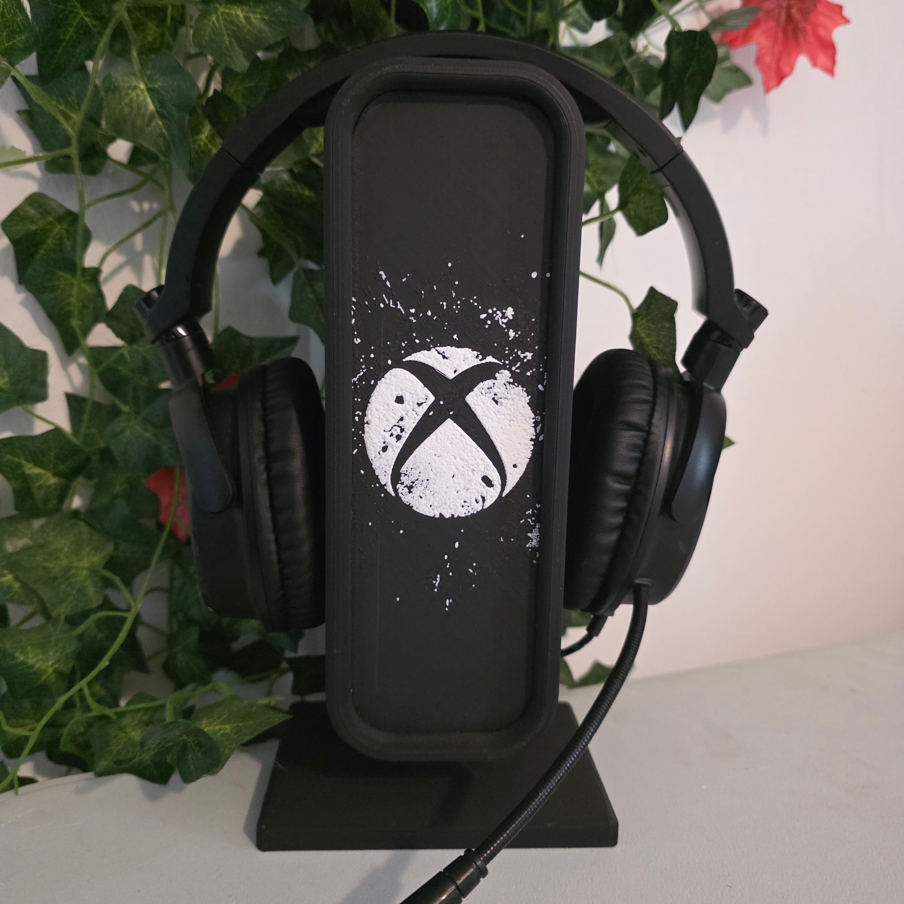 Headset Holder with Interchangeable HueForge Front & Hidden Storage Compartment