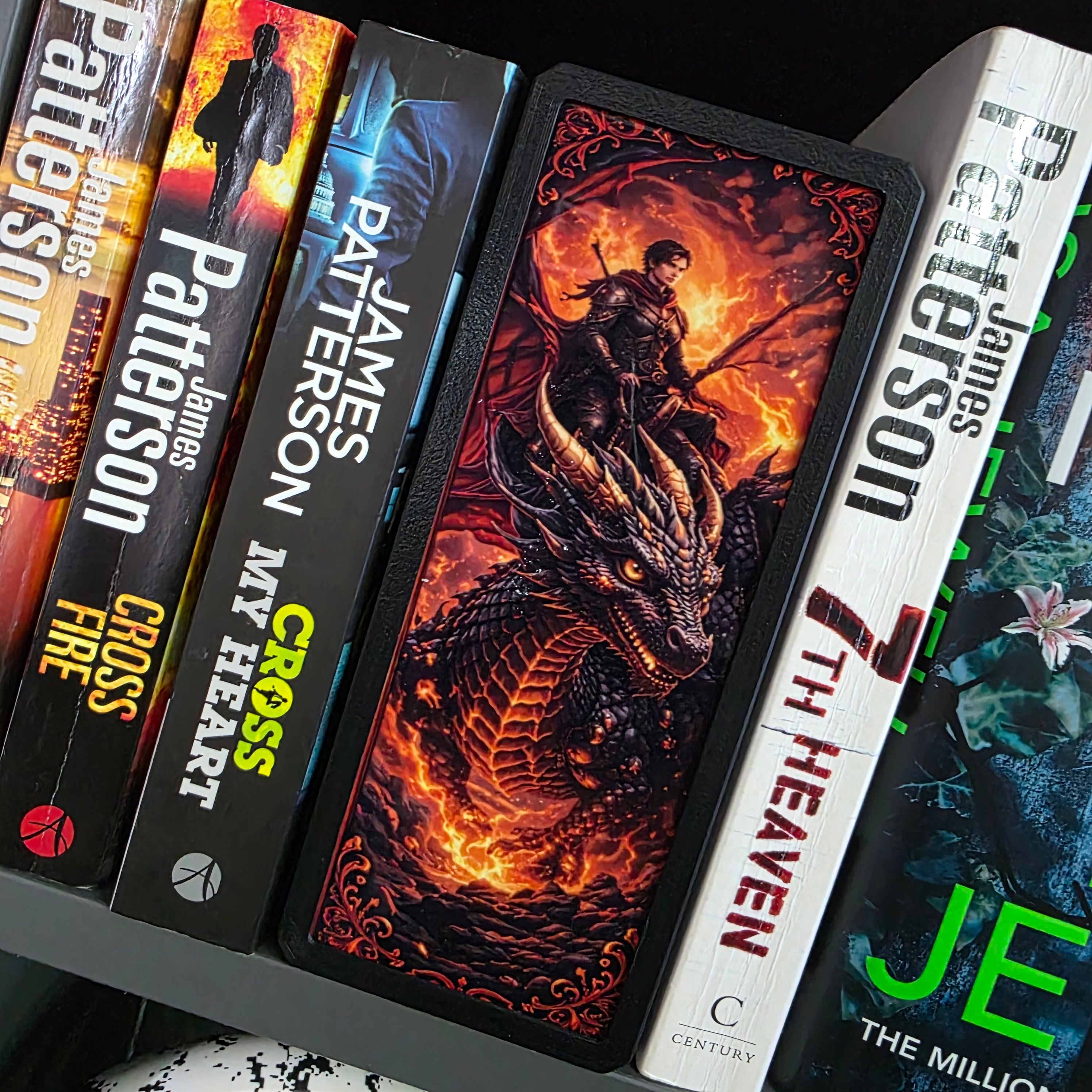 Fantasy Dragon LED Book Nooks